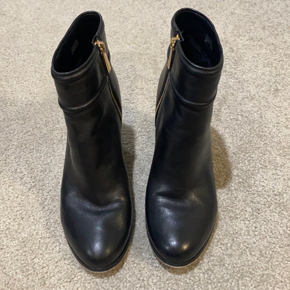 100% Black leather boots.. Worn a couple times. Sz 8. - Picture 2 of 5